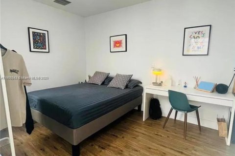 Снять в аренду коммерческую недвижимость в Дорал, Флорида 41.81м2, № 1956216 - фото 4