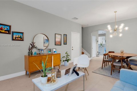 Condo in Miami, Florida, 3 bedrooms  № 1779738 - photo 22