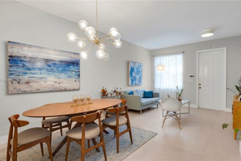 Condo in Miami, Florida, 3 bedrooms  № 1779738 - photo 10