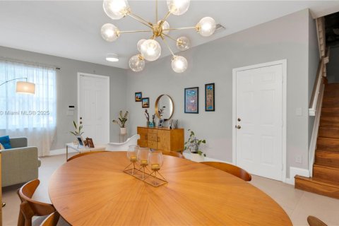 Condo in Miami, Florida, 3 bedrooms  № 1779738 - photo 17