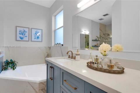 Condo in Miami, Florida, 3 bedrooms  № 1779738 - photo 20