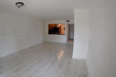 Condominio en venta en Miami, Florida, 2 dormitorios, 88.81 m2 № 1822151 - foto 8