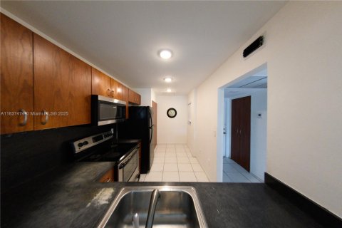Condominio en venta en Miami, Florida, 2 dormitorios, 88.81 m2 № 1822151 - foto 5