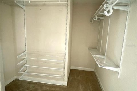 Villa ou maison à louer à Kissimmee, Floride: 4 chambres, 275.64 m2 № 2320767 - photo 13