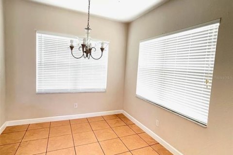 Villa ou maison à louer à Kissimmee, Floride: 4 chambres, 275.64 m2 № 2320767 - photo 10