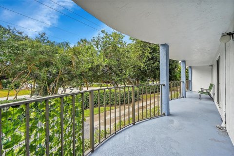 Condo in Fort Lauderdale, Florida, 2 bedrooms  № 2326785 - photo 29