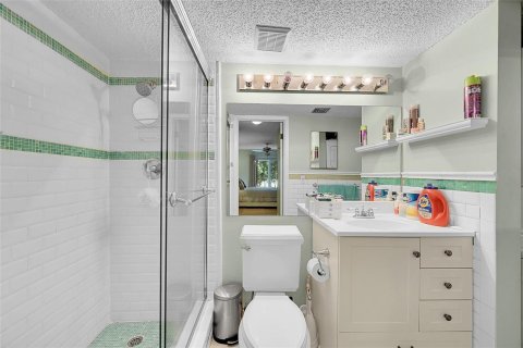Condo in Fort Lauderdale, Florida, 2 bedrooms  № 2326785 - photo 27