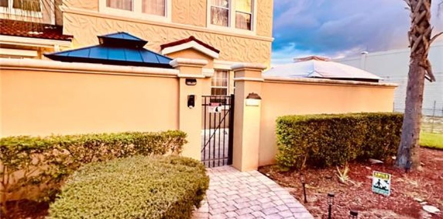 Touwnhouse à Davenport, Floride 4 chambres, 149.02 m2 № 1907994