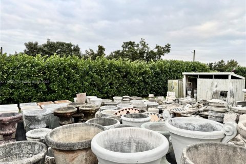 Commercial property in Homestead, Florida № 1716020 - photo 20