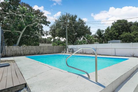 Casa en venta en Winter Haven, Florida, 4 dormitorios, 156.73 m2 № 2344786 - foto 3