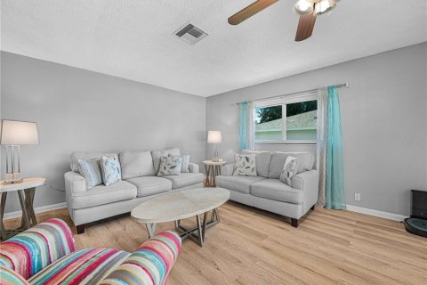 Casa en venta en Winter Haven, Florida, 4 dormitorios, 156.73 m2 № 2344786 - foto 8