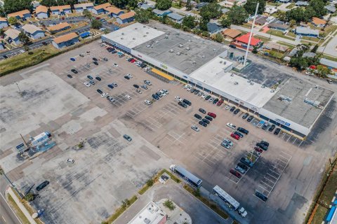 Immobilier commercial à louer à Tampa, Floride: 6926.05 m2 № 1793195 - photo 28