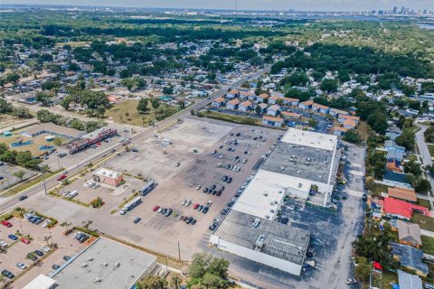 Immobilier commercial à louer à Tampa, Floride: 6926.05 m2 № 1793195 - photo 23
