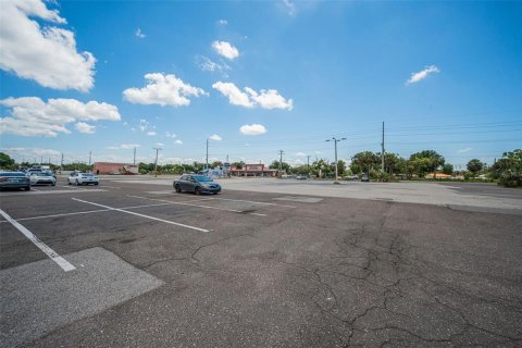 Immobilier commercial à louer à Tampa, Floride: 6926.05 m2 № 1793195 - photo 25