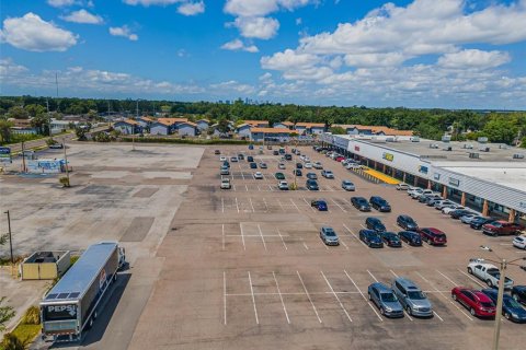 Immobilier commercial à louer à Tampa, Floride: 6926.05 m2 № 1793195 - photo 18