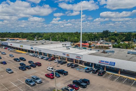Immobilier commercial à louer à Tampa, Floride: 6926.05 m2 № 1793195 - photo 16