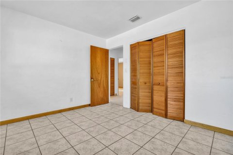 Casa en alquiler en Saint Petersburg, Florida, 3 dormitorios, 139.73 m2 № 1518687 - foto 26