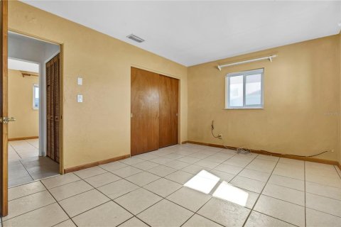 Casa en alquiler en Saint Petersburg, Florida, 3 dormitorios, 139.73 m2 № 1518687 - foto 19