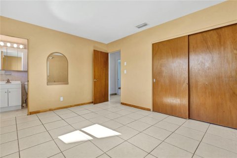 Casa en alquiler en Saint Petersburg, Florida, 3 dormitorios, 139.73 m2 № 1518687 - foto 20