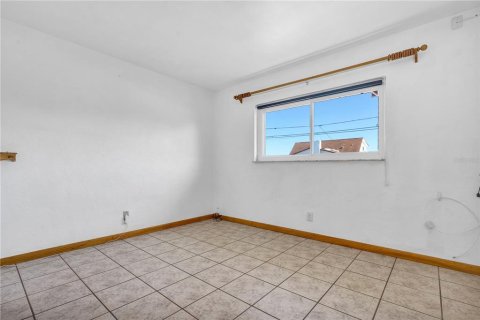 Casa en alquiler en Saint Petersburg, Florida, 3 dormitorios, 139.73 m2 № 1518687 - foto 25