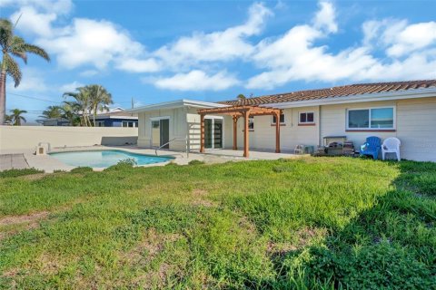 Casa en alquiler en Saint Petersburg, Florida, 3 dormitorios, 139.73 m2 № 1518687 - foto 29