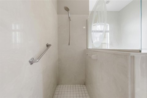 House in Leesburg, Florida 3 bedrooms, 221.66 sq.m. № 2404770 - photo 30
