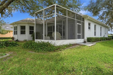 House in Leesburg, Florida 3 bedrooms, 221.66 sq.m. № 2404770 - photo 4