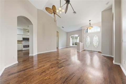 House in Leesburg, Florida 3 bedrooms, 221.66 sq.m. № 2404770 - photo 10
