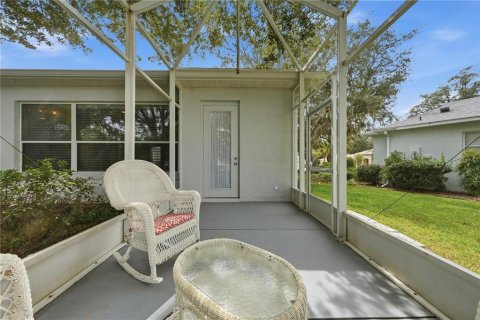 House in Leesburg, Florida 3 bedrooms, 221.66 sq.m. № 2404770 - photo 5