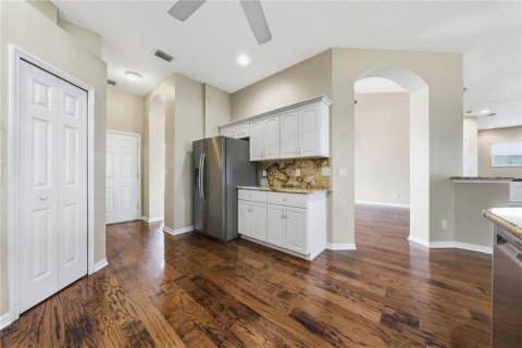 House in Leesburg, Florida 3 bedrooms, 221.66 sq.m. № 2404770 - photo 16