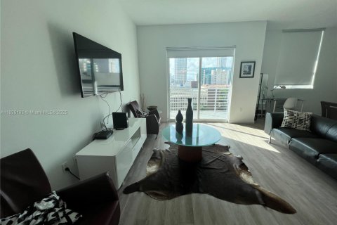 Condo in Miami, Florida, 1 bedroom  № 1827614 - photo 13