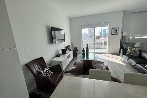 Condo in Miami, Florida, 1 bedroom  № 1827614 - photo 11