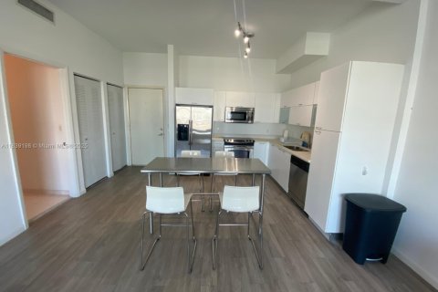 Condo in Miami, Florida, 1 bedroom  № 1827614 - photo 21