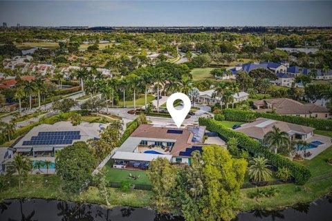 Купить виллу или дом в Уэстон, Флорида 7 спален, 474.27м2, № 2027097 - фото 2