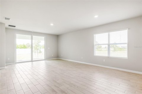 House in Punta Gorda, Florida 2 bedrooms, 139.63 sq.m. № 1736456 - photo 15