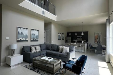 Condominio en venta en Kissimmee, Florida, 5 dormitorios, 244.33 m2 № 1300149 - foto 5