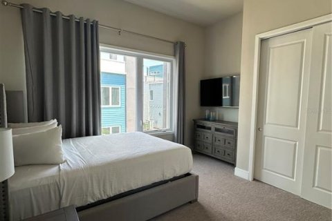 Condominio en venta en Kissimmee, Florida, 5 dormitorios, 244.33 m2 № 1300149 - foto 13