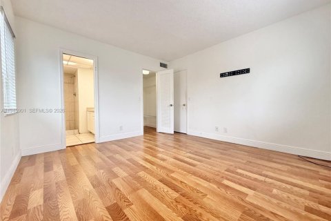 Copropriété à louer à West Palm Beach, Floride: 2 chambres, 82.68 m2 № 2002158 - photo 13