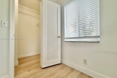 Copropriété à louer à West Palm Beach, Floride: 2 chambres, 82.68 m2 № 2002158 - photo 9