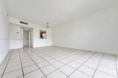 Copropriété à louer à West Palm Beach, Floride: 2 chambres, 82.68 m2 № 2002158 - photo 4