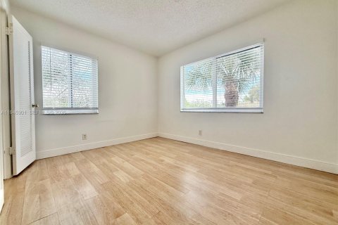 Copropriété à louer à West Palm Beach, Floride: 2 chambres, 82.68 m2 № 2002158 - photo 8