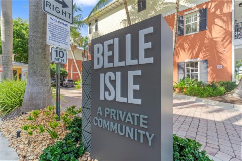 Townhouse in Wilton Manors, Florida 2 bedrooms, 242.57 sq.m. № 1174951 - photo 1