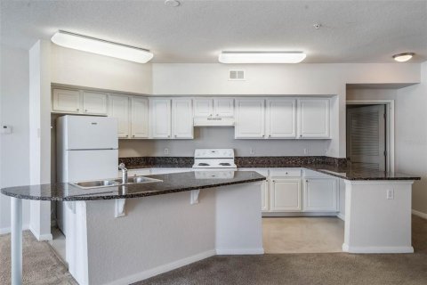 Condominio en venta en Orlando, Florida, 3 dormitorios, 153.38 m2 № 1520657 - foto 10