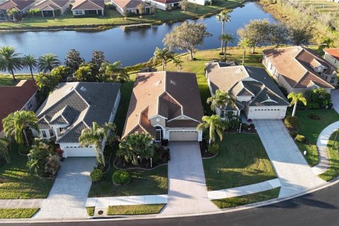 Casa en venta en North Port, Florida, 4 dormitorios, 207.73 m2 № 1914406 - foto 5