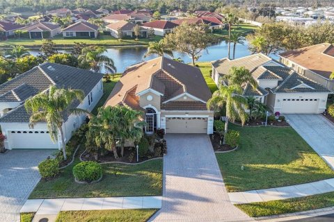 Casa en venta en North Port, Florida, 4 dormitorios, 207.73 m2 № 1914406 - foto 1