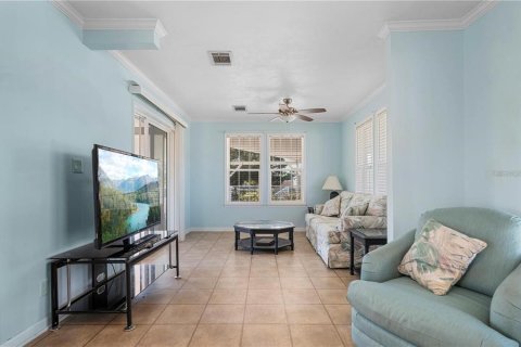 Apartment in Punta Gorda, Florida 2 bedrooms, 102.56 sq.m. № 2205382 - photo 10