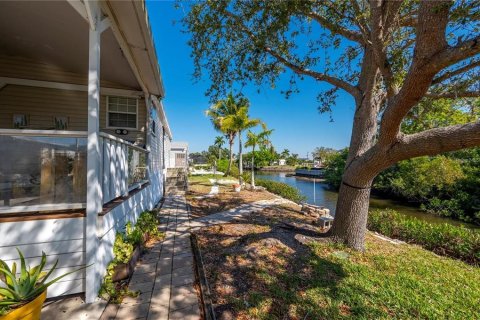 Apartment in Punta Gorda, Florida 2 bedrooms, 102.56 sq.m. № 2205382 - photo 29