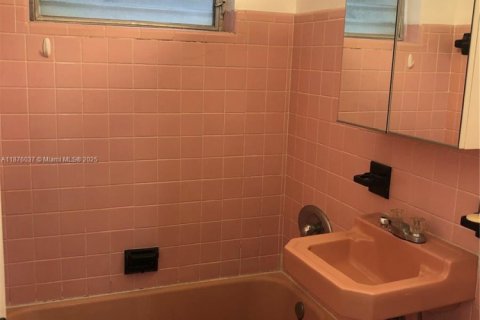 Condominio en venta en Miami Beach, Florida, 37.72 m2 № 1977733 - foto 5