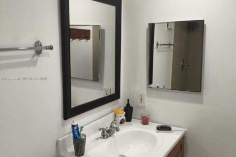 Купить кондоминиум в Майами, Флорида 2 спальни, 89.65м2, № 2048611 - фото 14