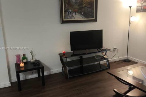 Купить кондоминиум в Майами, Флорида 2 спальни, 89.65м2, № 2048611 - фото 6